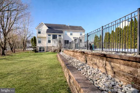 Exterior - 18 Millwood Dr, Mickleton, NJ 08056 photo 4 of 4