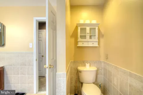 Bath - 18 Millwood Dr, Mickleton, NJ 08056 photo 3 of 6