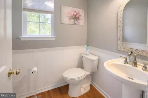 Entry Way - 18 Millwood Dr, Mickleton, NJ 08056 photo 9 of 14