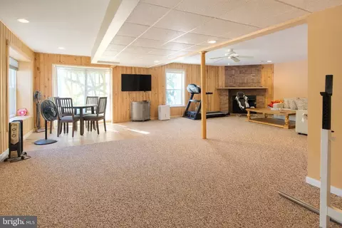 Living - 18 Millwood Dr, Mickleton, NJ 08056 photo 5 of 5