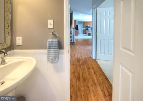 Entry Way - 18 Millwood Dr, Mickleton, NJ 08056 photo 8 of 14