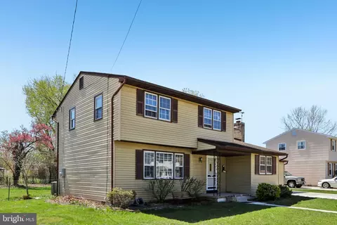 Exterior - 15 Wright Loop, Williamstown, NJ 08094 photo 4 of 11