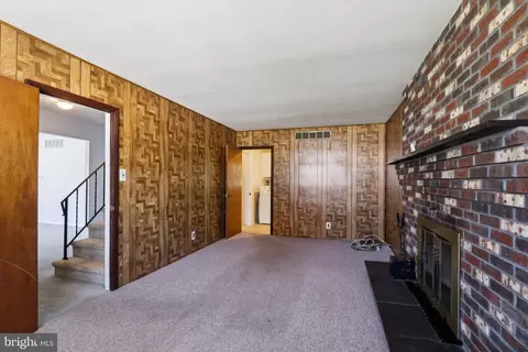 Living - 15 Wright Loop, Williamstown, NJ 08094 photo 3 of 5
