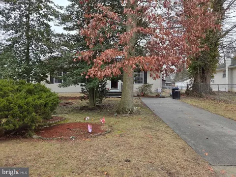 741 Woodland Ave, Westville, NJ 08093
