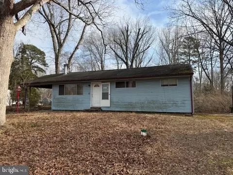 152 Malaga Lake Blvd, Malaga, NJ 08328