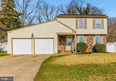 49 Miracle Dr, Williamstown, NJ 08094