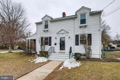 106 S Girard St, Woodbury, NJ 08096