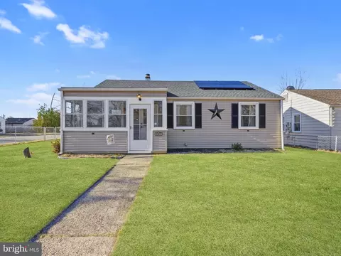 401 Woodbury Ter, West Deptford, NJ 08086