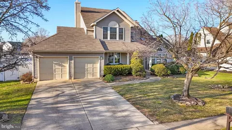 7 Derby Dr, Sewell, NJ 08080