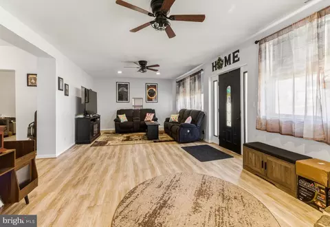 1013 Delsea Dr, Franklinville, NJ 08322