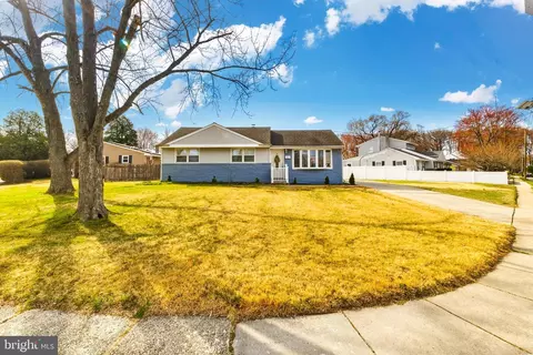 221 Ford Ave, West Deptford, NJ 08096