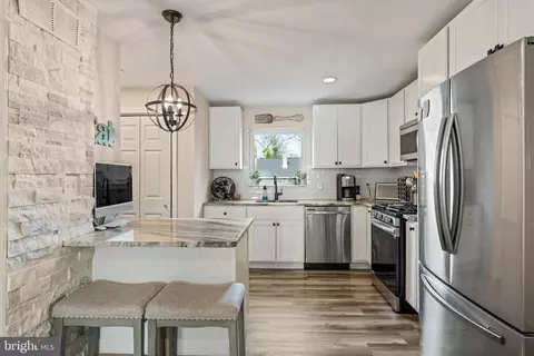 Kitchen - 215 Boulevard Ave, Pitman, NJ 08071 photo 2 of 3