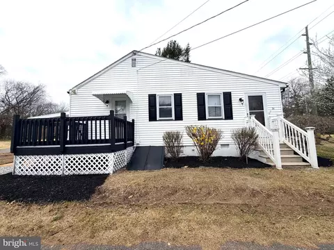 31 Mantua Rd, Mount Royal, NJ 08061