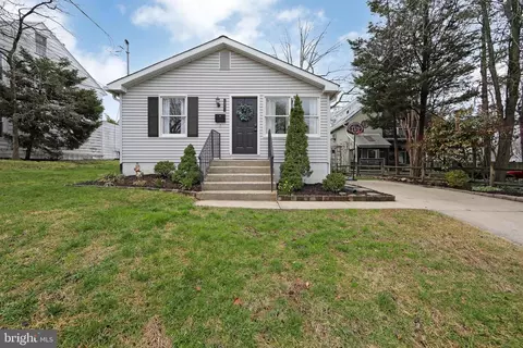 328 Legion Ct, Pitman, NJ 08071