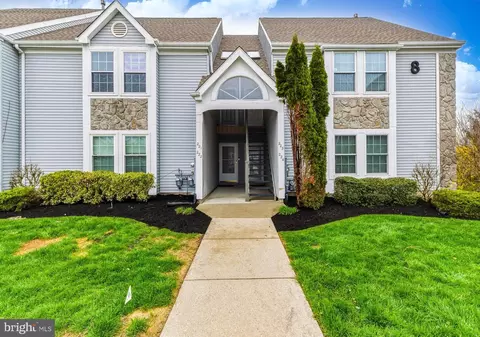 221 Loring Ct, Sewell, NJ 08080