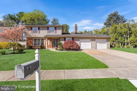 102 Massey Dr, Sewell, NJ 08080