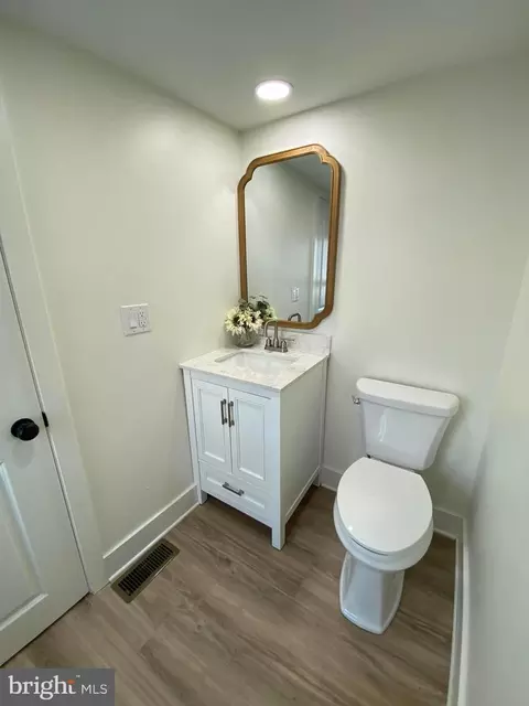 Bath - 105 3rd Ave, Pitman, NJ 08071 photo 2 of 9