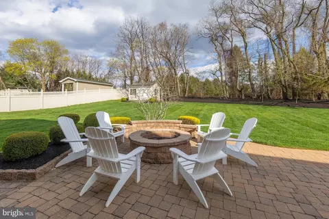 Exterior - 808 Derius Dr, Mickleton, NJ 08056 photo 6 of 8
