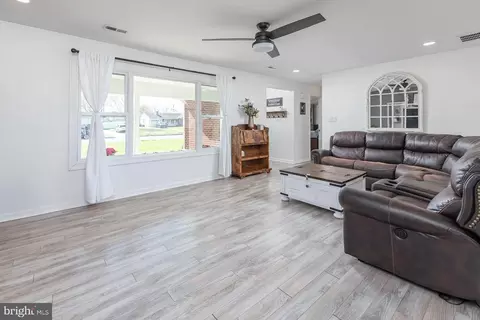 Living - 427 Birch Dr, Mickleton, NJ 08056 photo 1 of 2