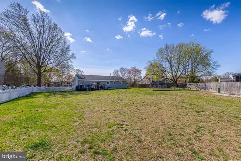 Exterior - 427 Birch Dr, Mickleton, NJ 08056 photo 6 of 10
