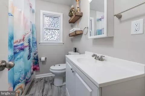 Bath - 427 Birch Dr, Mickleton, NJ 08056 photo 1 of 1