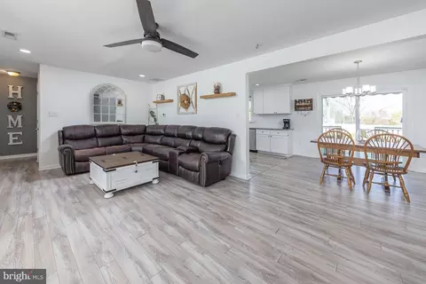 Living - 427 Birch Dr, Mickleton, NJ 08056 photo 2 of 2