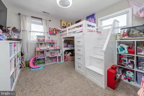 Bedroom - 427 Birch Dr, Mickleton, NJ 08056 photo 2 of 2