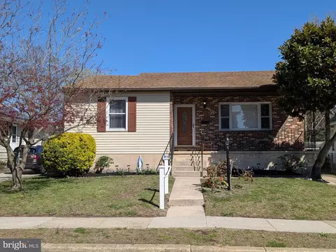 443 Greenwich Ave, Paulsboro, NJ 08066