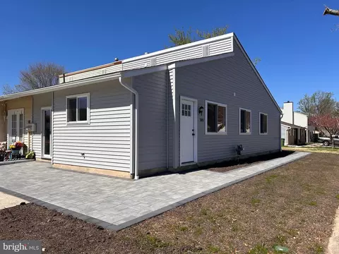 385 Aldeberan Dr, Sewell, NJ 08080
