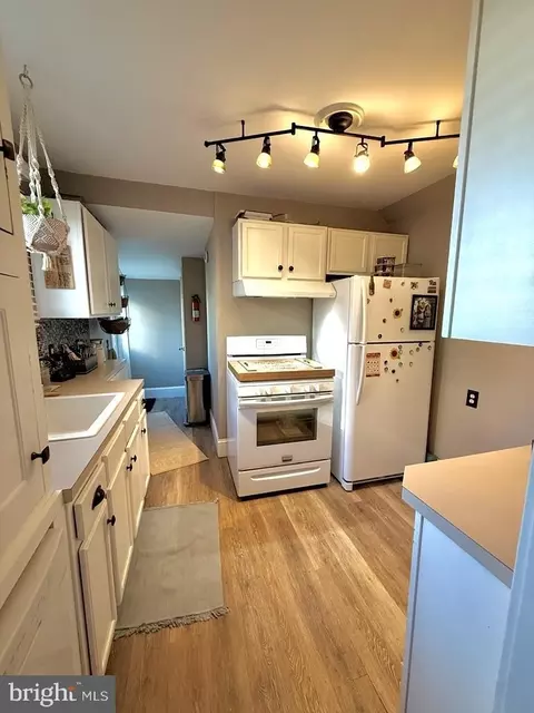 Kitchen - 65 Arbutus Ave, Pitman, NJ 08071 photo 2 of 2