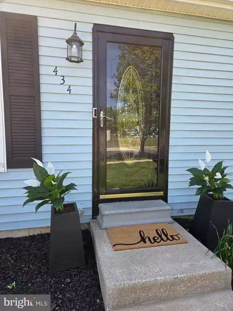 434 Ridge Dr, Williamstown, NJ 08094