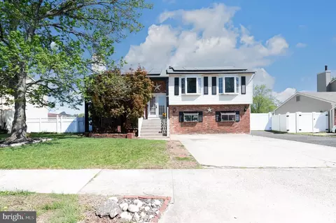 408 Jennifer Ln, Williamstown, NJ 08094