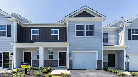 13 Arlotta St, Glassboro, NJ 08028