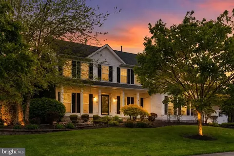 501 Squirrel Ct, Mullica Hill, NJ 08062