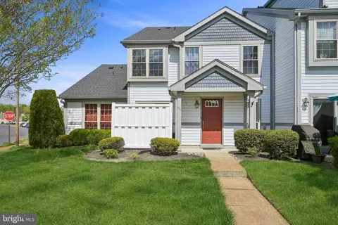 321 Steeplechase Ct, Woodbury, NJ 08096