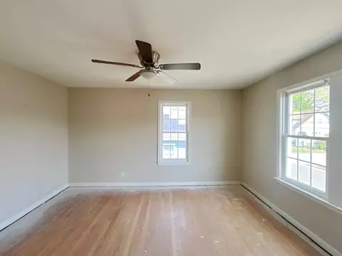 Living - 20 E Woodland Ave, Pitman, NJ 08071 photo 4 of 4