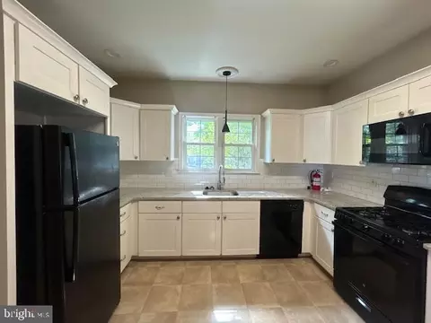 Kitchen - 20 E Woodland Ave, Pitman, NJ 08071 photo 1 of 1