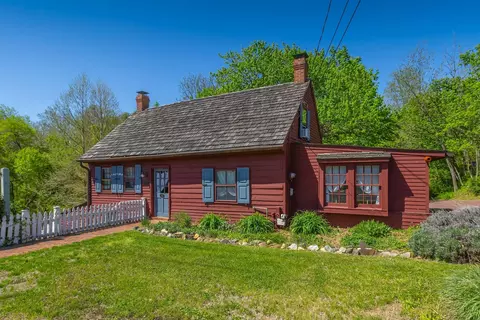 20 N Main St, Mullica Hill, NJ 08062