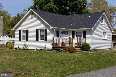 2871 Alberic St, Franklinville, NJ 08322