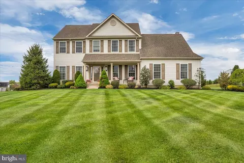 103 Danton Ln, Mullica Hill, NJ 08062