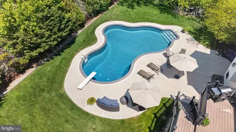Exterior - 4 Randolph Ct, Mickleton, NJ 08056 photo 10 of 13