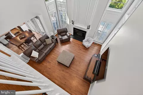 Entry Way - 4 Randolph Ct, Mickleton, NJ 08056 photo 6 of 6