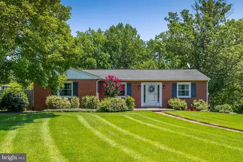 65 Paulsboro Rd, Swedesboro, NJ 08085