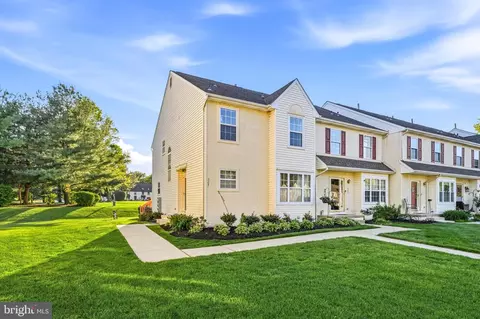 327 Allens Ln, Mullica Hill, NJ 08062