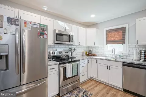 Kitchen - 42 Evergreen Ave, Pitman, NJ 08071 photo 2 of 3