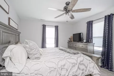 Bedroom - 42 Evergreen Ave, Pitman, NJ 08071 photo 4 of 6