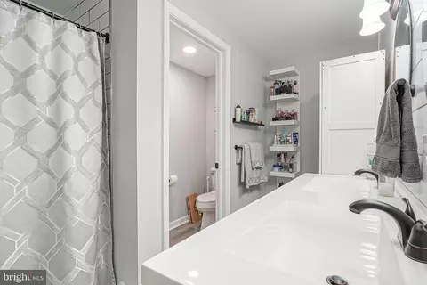 Bath - 42 Evergreen Ave, Pitman, NJ 08071 photo 1 of 3