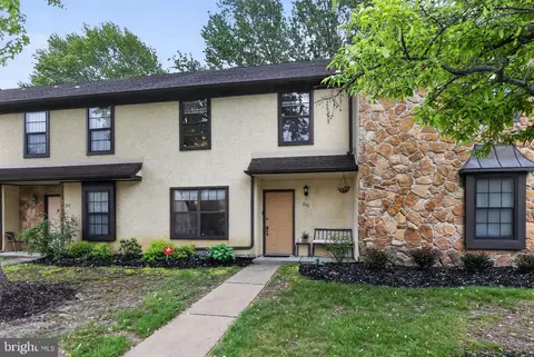205 Allens Ln, Mullica Hill, NJ 08062
