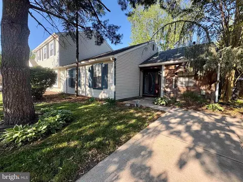 111 Burgundy Ct, Wenonah, NJ 08090