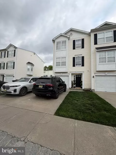 10 Victorian Way, West Deptford, NJ 08096